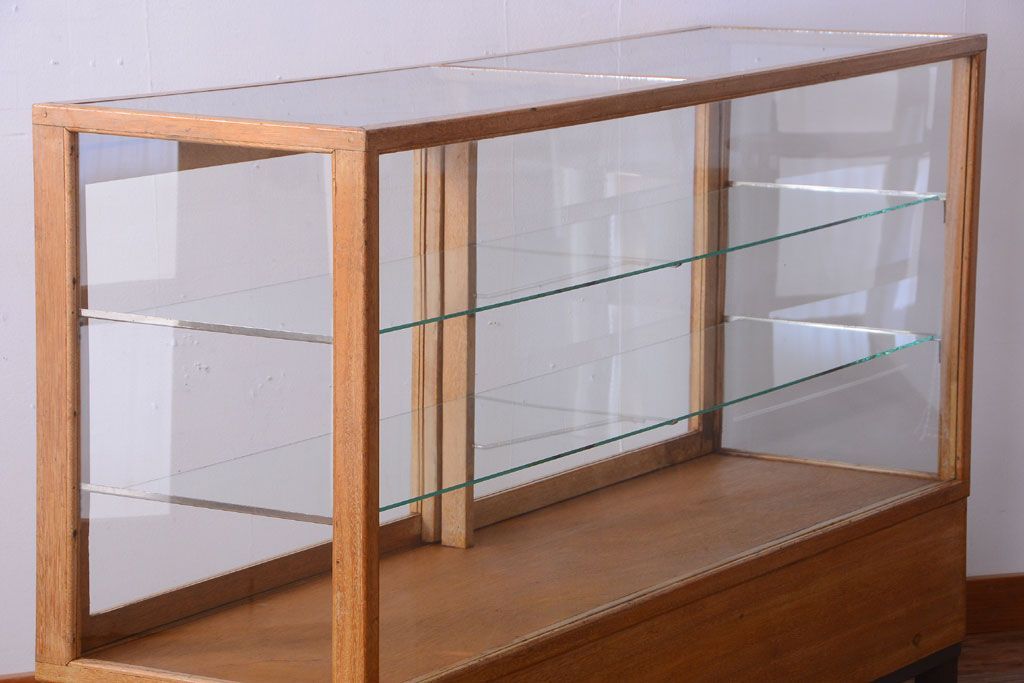 アンティーク家具　アンティーク　古い木製のシンプルなガラスケース(ショーケース)(1)