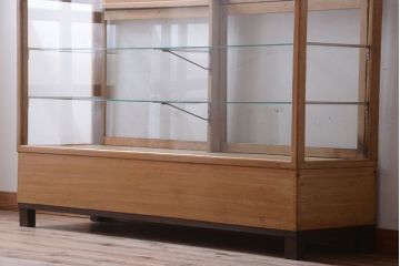 アンティーク家具　アンティーク　古い木製のシンプルなガラスケース(ショーケース)(1)