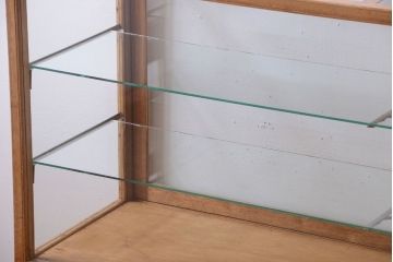 アンティーク家具　アンティーク　古い木製のシンプルなガラスケース(ショーケース)(1)