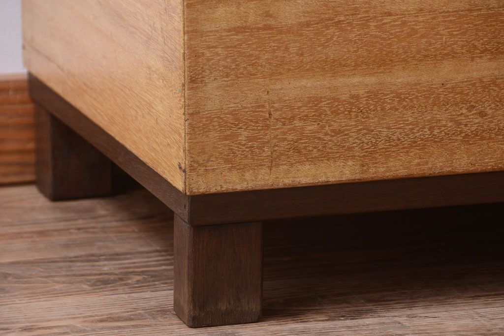 アンティーク家具　アンティーク　古い木製のシンプルなガラスケース(ショーケース)(1)