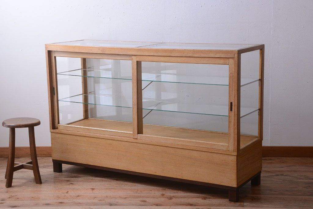 アンティーク家具　アンティーク　古い木製のシンプルなガラスケース(ショーケース)(1)