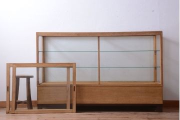 アンティーク家具　アンティーク　古い木製のシンプルなガラスケース(ショーケース)(1)
