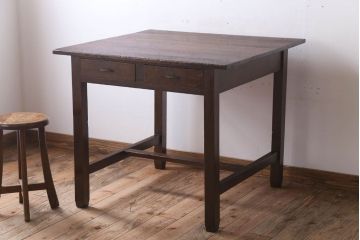 アンティーク家具　和製アンティーク　大ぶりサイズ!古い木製のシンプルな引き出し付き平机(デスク・テーブル)