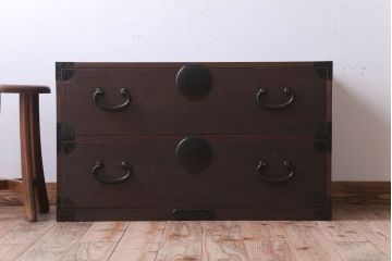 アンティーク家具　古民具・骨董　シンプルな丸金具の時代箪笥ローボード(1)