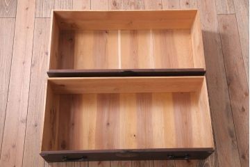 アンティーク家具　古民具・骨董　シンプルな丸金具の時代箪笥ローボード(1)