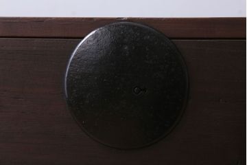 アンティーク家具　古民具・骨董　シンプルな丸金具の時代箪笥ローボード(1)