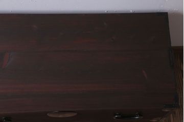 アンティーク家具　古民具・骨董　シンプルな丸金具の時代箪笥ローボード(2)