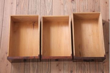 アンティーク家具　古民具・骨董　明治〜大正期　前面栗材!二段重ねのアンティーク米沢箪笥(2)