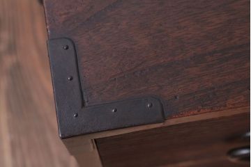 アンティーク家具　和製アンティーク　上手物　シンプルな丸金具の総桐箪笥ローボード(衣装箪笥・時代箪笥、桐たんす)(1)