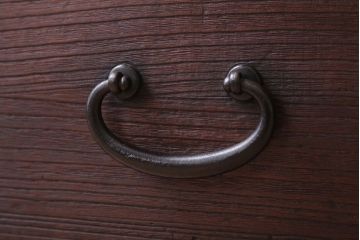 アンティーク家具　和製アンティーク　上手物　シンプルな丸金具の総桐箪笥ローボード(衣装箪笥・時代箪笥、桐たんす)(2)