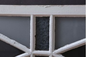 アンティーク　すり・結霜ガラス入り!ペイント明り取り