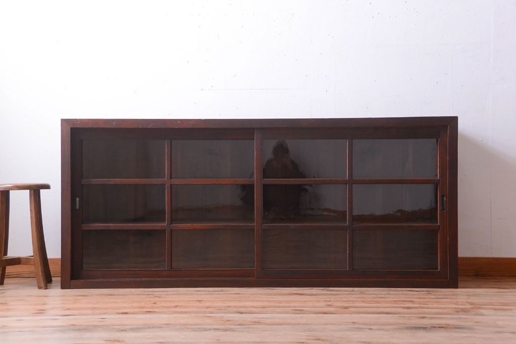 アンティーク家具　古民具・骨董　和製アンティークの引き戸ローボード(収納棚)