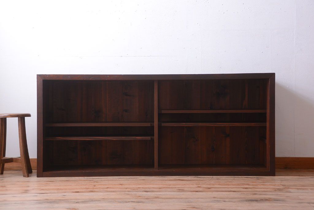 アンティーク家具　古民具・骨董　和製アンティークの引き戸ローボード(収納棚)