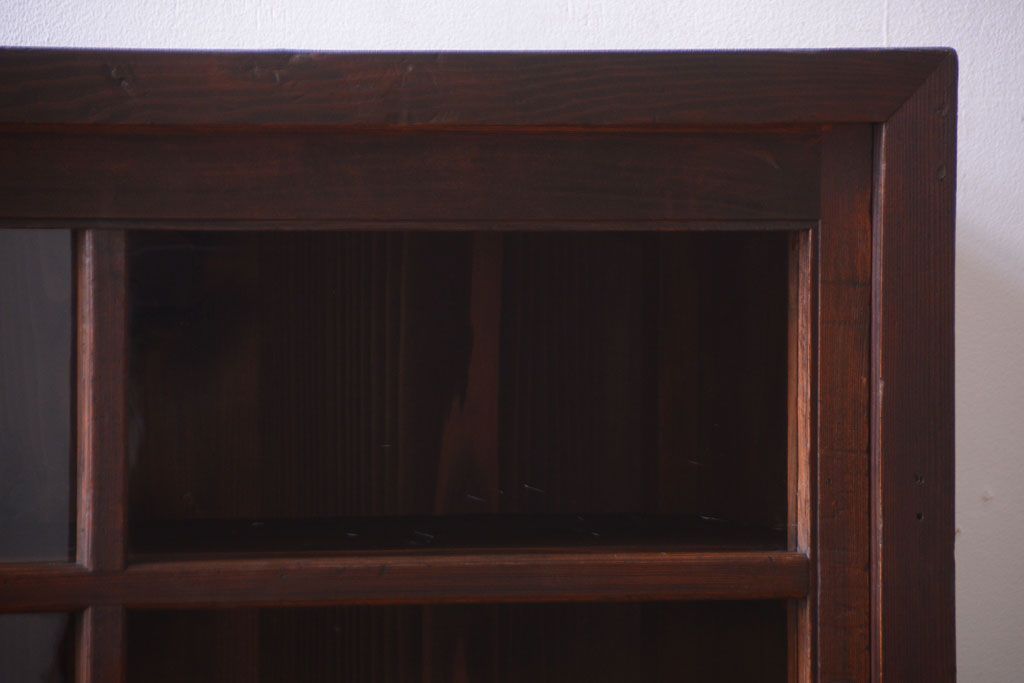 アンティーク家具　古民具・骨董　和製アンティークの引き戸ローボード(収納棚)