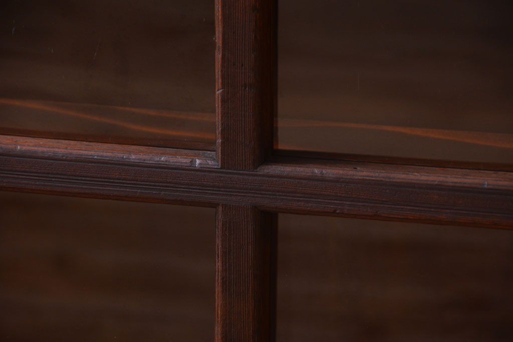 アンティーク家具　古民具・骨董　和製アンティークの引き戸ローボード(収納棚)