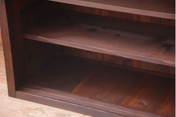 アンティーク家具　古民具・骨董　和製アンティークの引き戸ローボード(収納棚)