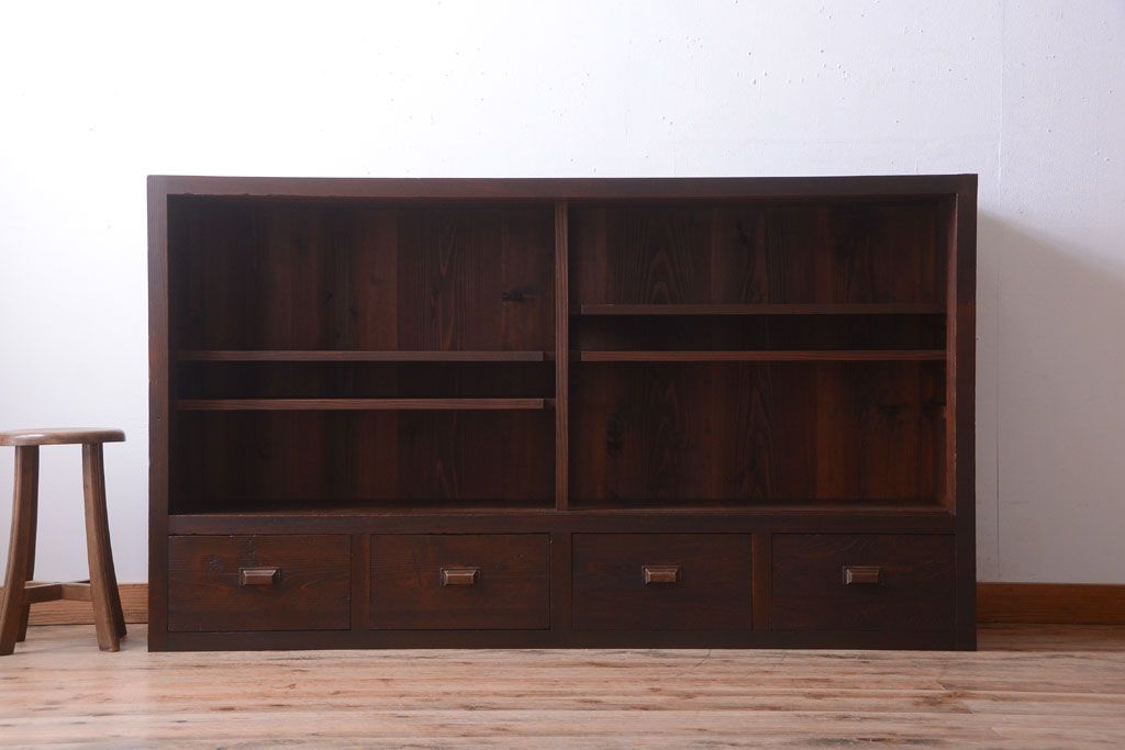 アンティーク家具　古民具・骨董　引き出し4杯付き!和製アンティークの引き戸ローボード(収納棚)