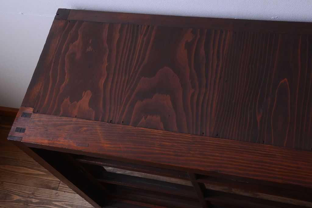 アンティーク家具　古民具・骨董　引き出し4杯付き!和製アンティークの引き戸ローボード(収納棚)