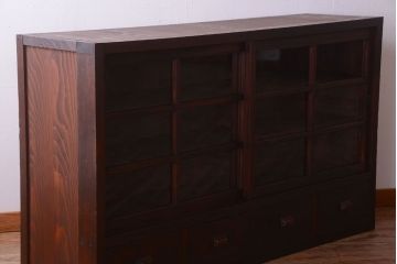 アンティーク家具　古民具・骨董　引き出し4杯付き!和製アンティークの引き戸ローボード(収納棚)