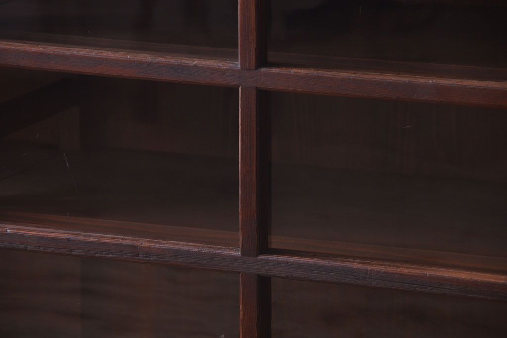 アンティーク家具　古民具・骨董　引き出し4杯付き!和製アンティークの引き戸ローボード(収納棚)