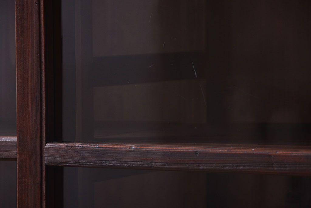 アンティーク家具　古民具・骨董　引き出し4杯付き!和製アンティークの引き戸ローボード(収納棚)