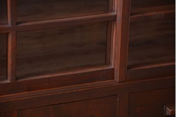アンティーク家具　古民具・骨董　引き出し4杯付き!和製アンティークの引き戸ローボード(収納棚)