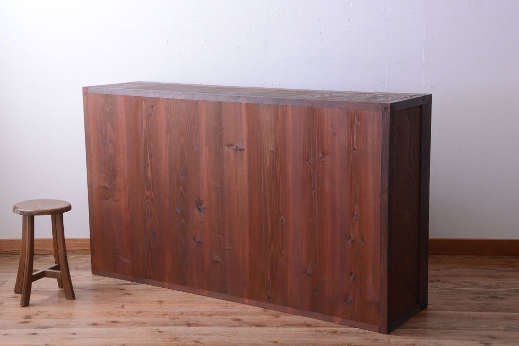 アンティーク家具　古民具・骨董　引き出し4杯付き!和製アンティークの引き戸ローボード(収納棚)