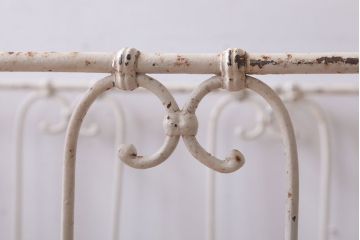 アンティーク家具　イギリスアンティーク　アイアン製フォールディングベビーベッド(2)