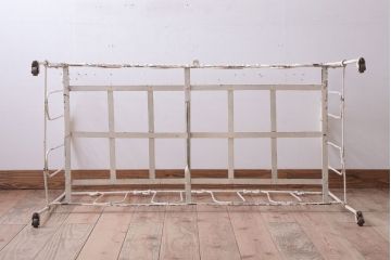 アンティーク家具　イギリスアンティーク　アイアン製フォールディングベビーベッド(2)