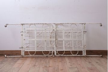 アンティーク家具　イギリスアンティーク　アイアン製フォールディングベビーベッド(2)
