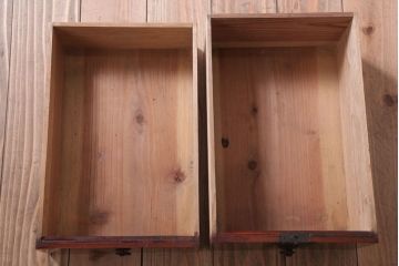 アンティーク家具　古民具・骨董　明治期　前面欅材の二段重ね庄内箪笥(衣装箪笥)