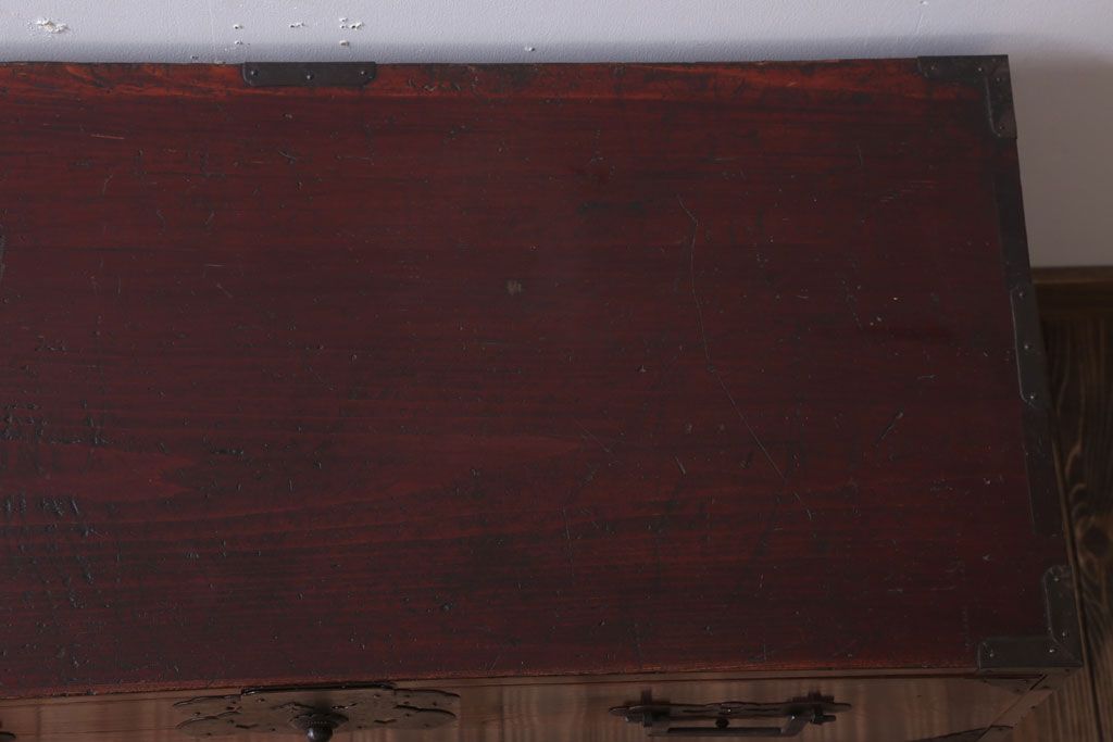 アンティーク家具　古民具・骨董　明治期　前面欅材の二段重ね庄内箪笥(衣装箪笥)