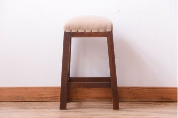 レトロ家具　アンティーク　古い木のレトロなクッション座面角スツール(2)