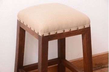 レトロ家具　アンティーク　古い木のレトロなクッション座面角スツール(2)