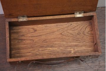 アンティーク雑貨　アンティーク　古い木製の小さな収納ケース(2)
