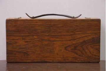 アンティーク雑貨　アンティーク　古い木製の小さな収納ケース(2)