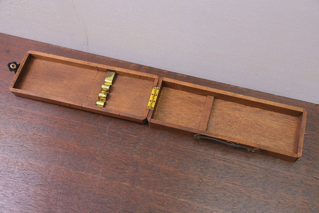 アンティーク雑貨　アンティーク　古い木製の小さな収納ケース(3)