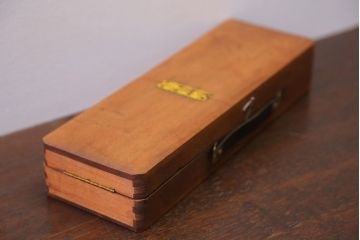 アンティーク雑貨　アンティーク　古い木製の小さな収納ケース(3)