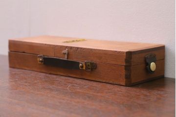 アンティーク雑貨　アンティーク　古い木製の小さな収納ケース(3)