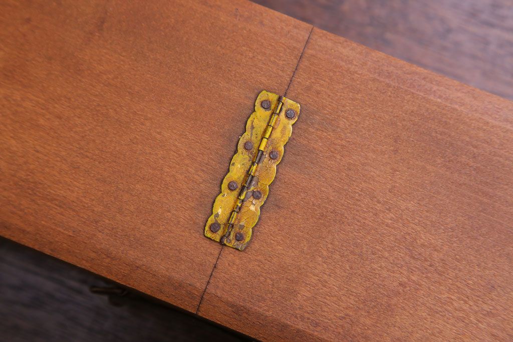 アンティーク雑貨　アンティーク　古い木製の小さな収納ケース(3)