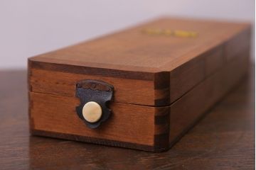 アンティーク雑貨　アンティーク　古い木製の小さな収納ケース(3)