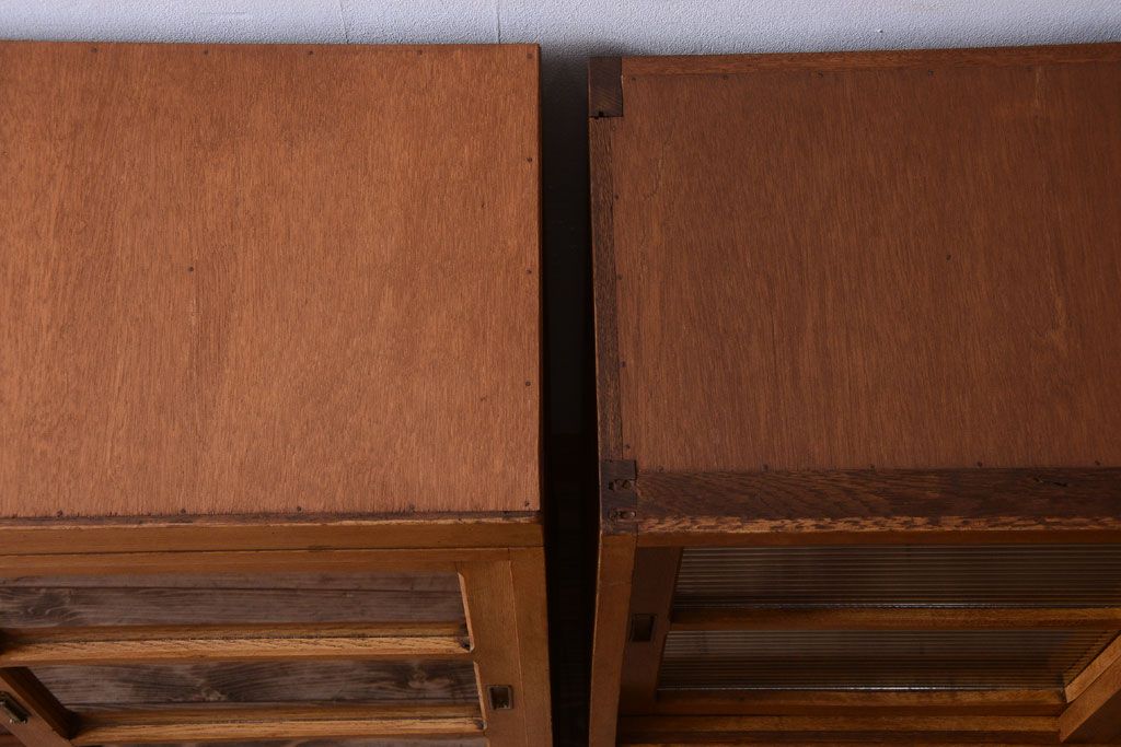 アンティーク家具　和製アンティーク　モールガラス入り!古い重ね収納棚