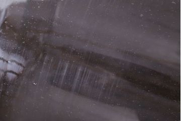 アンティーク雑貨　昭和レトロ　蓋付きのアンティークガラス瓶(ビン)(2)