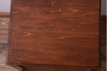 レトロ家具　昭和レトロ　古い木製の小ぶりなアンティーク収納棚(収納箱)