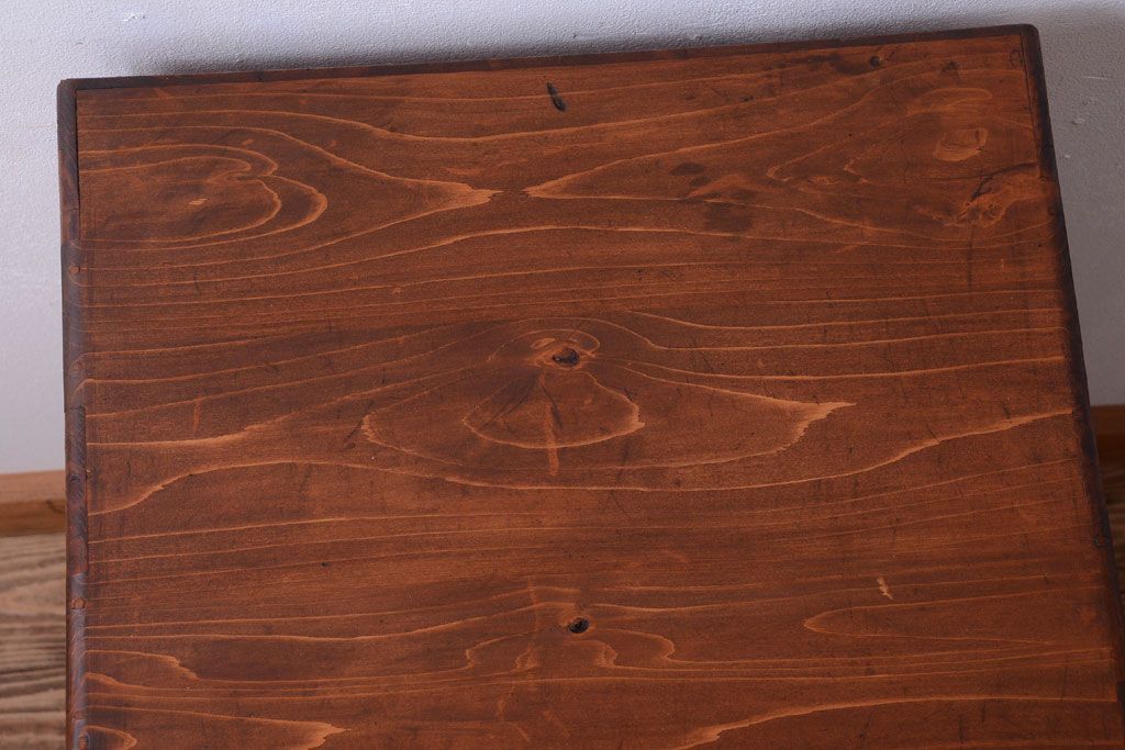 レトロ家具　昭和レトロ　古い木製の小ぶりなアンティーク収納棚(収納箱)