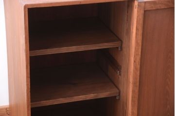 レトロ家具　昭和レトロ　古い木製の小ぶりなアンティーク収納棚(収納箱)