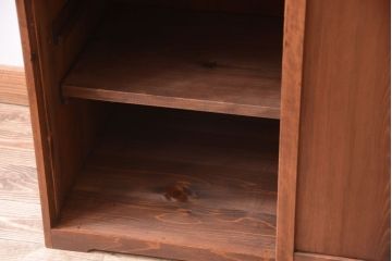 レトロ家具　昭和レトロ　古い木製の小ぶりなアンティーク収納棚(収納箱)