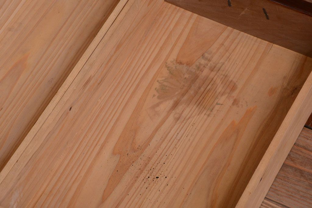 アンティーク家具　古民具・骨董　前面欅玉杢材!脚付き収納棚(キャビネット)