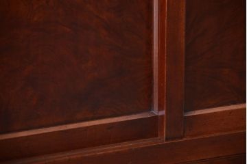 アンティーク家具　古民具・骨董　前面欅玉杢材!脚付き収納棚(キャビネット)