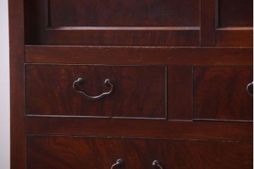 アンティーク家具　古民具・骨董　前面欅玉杢材!脚付き収納棚(キャビネット)